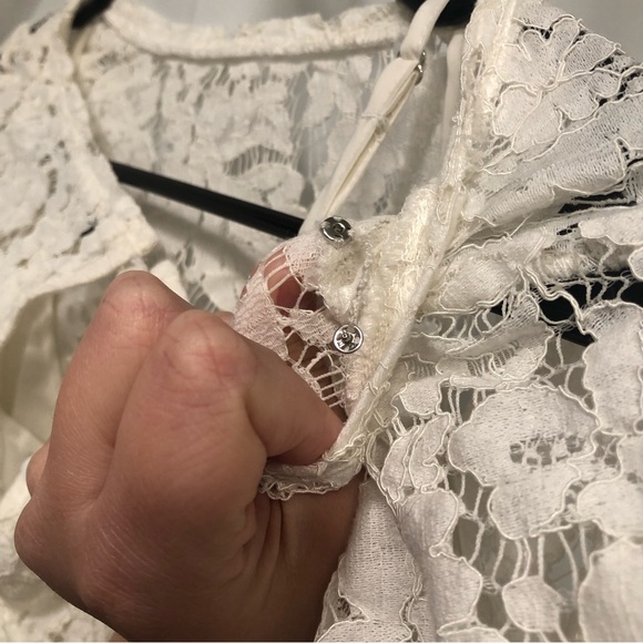 White lacy top - Picture 6 of 6